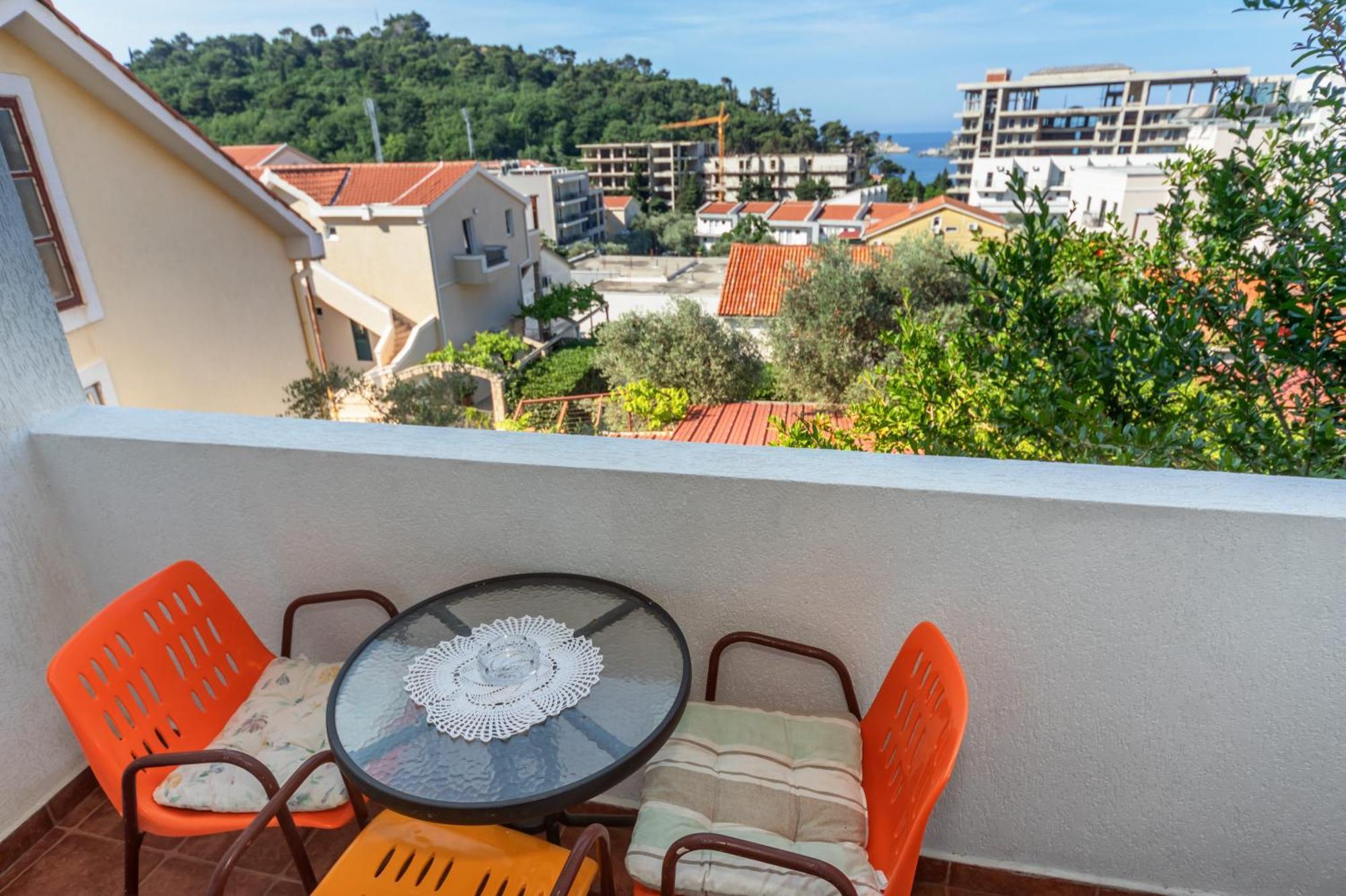 Apartments Pod Lozom With Seaview Petrovac Room photo