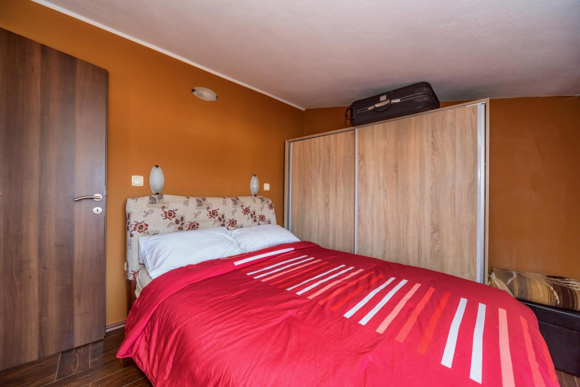 Apartments Pod Lozom With Seaview Petrovac Room photo