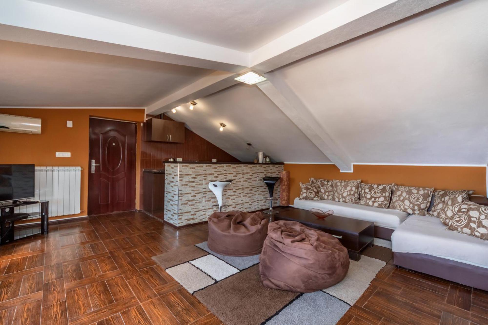 Apartments Pod Lozom With Seaview Petrovac Room photo